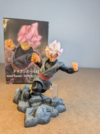 Figurine Black Goku avec box