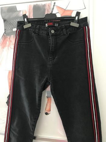 Jean slim bandes côté 36/38 Jennyfer