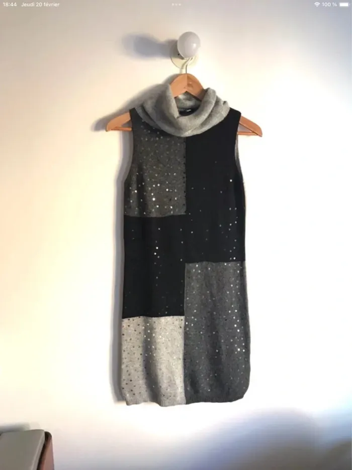Robe pull grise et noire à sequins Clockhouse taille S - photo numéro 2