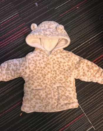 Manteau polaire taille 3 mois léopard