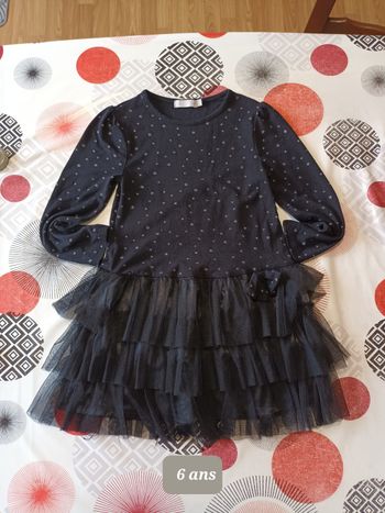 Robe chic étoilée 🌟 taille 6 ans