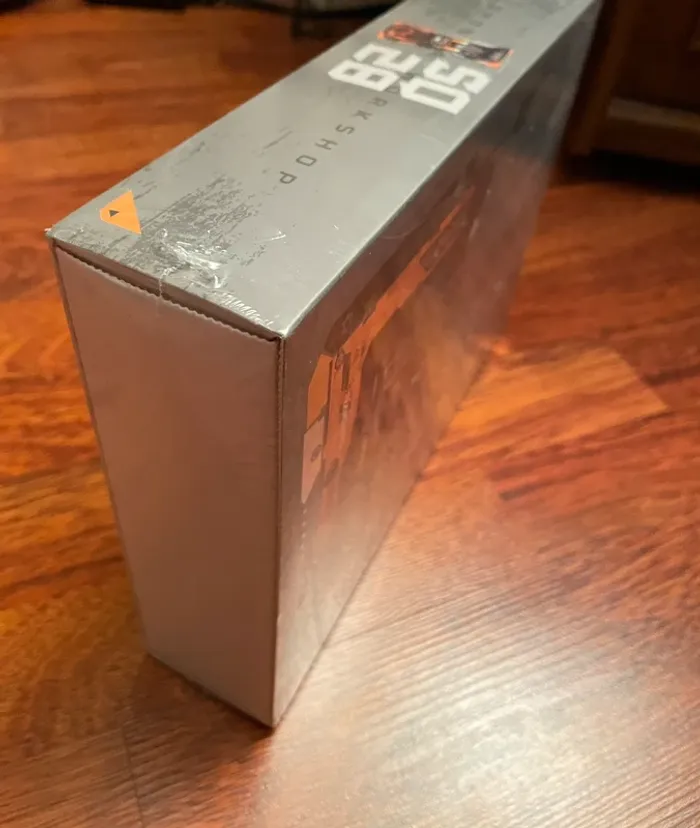 [NEUF] Kit DIY Book Nook Garage / Atelier Automobile style Cyberpunk 3D - photo numéro 3