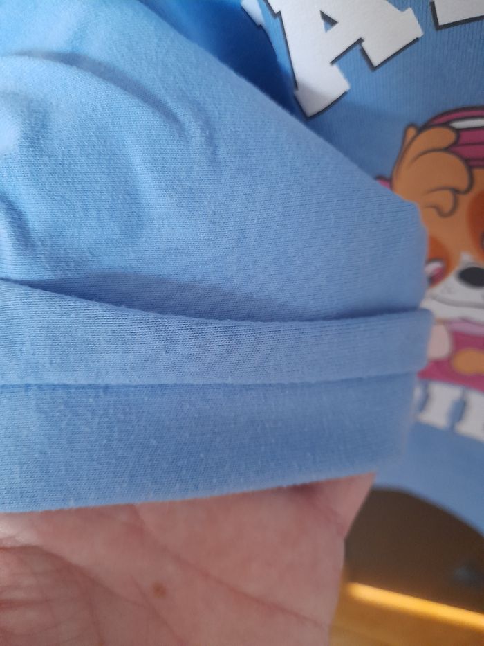 Sweat fille 3/4ans - photo numéro 3