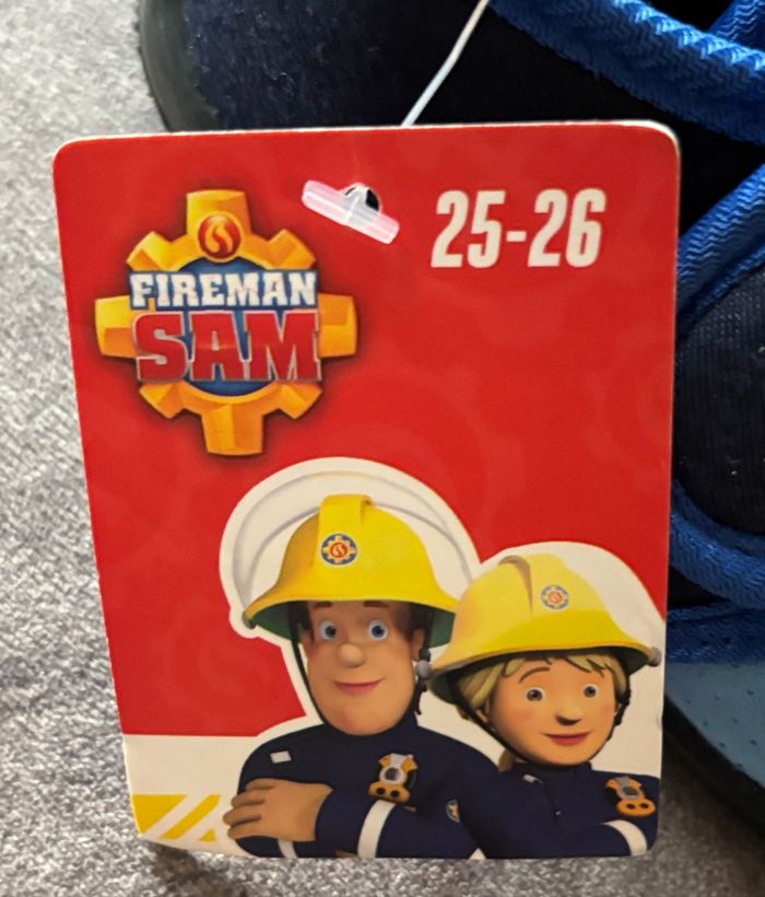 Pantoufle Sam Fireman taille 25/26 Neuf - photo numéro 4