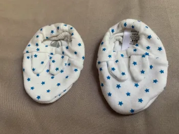 Chaussons naissance 0-3 mois Petit Bateau