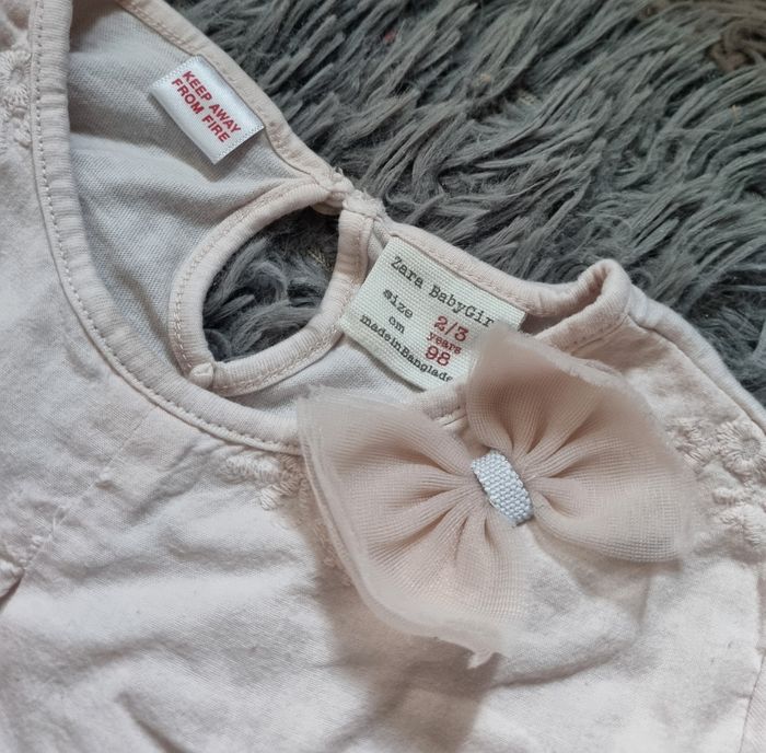 T-shirt manches longues avec fleurs brodée et nœud papillon 2-3ans - photo numéro 3
