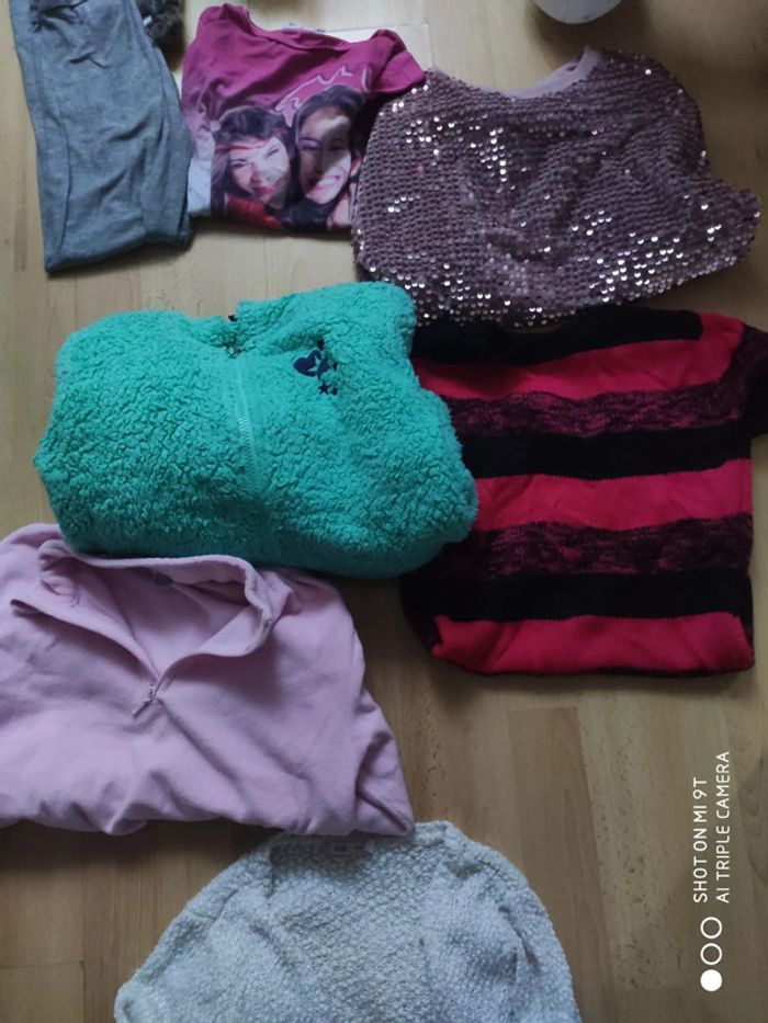 Lot vêtements pull gilet 10ans - photo numéro 2