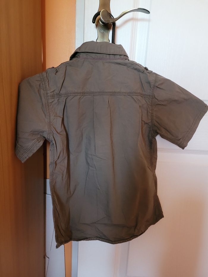 Jolie chemise manche courte taille 6ans - photo numéro 2