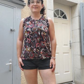 Joli haut taille L