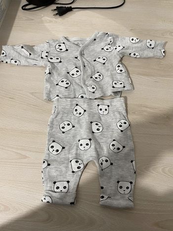 Ensemble + body 1 mois