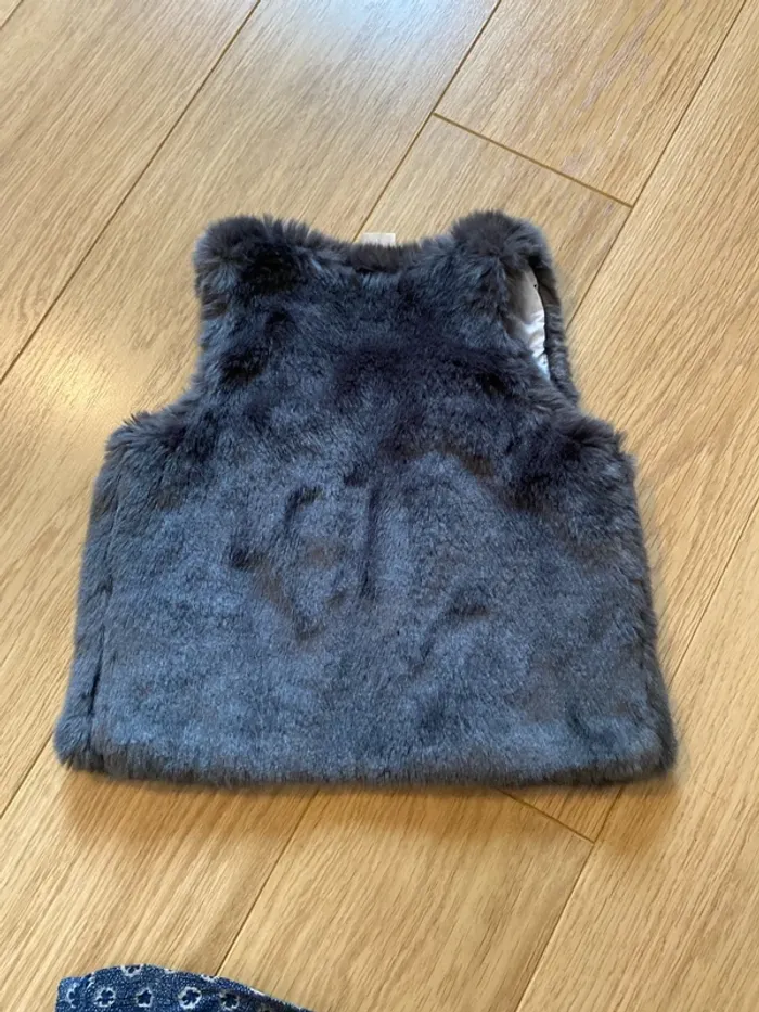 12-18 mois gilet fausse fourrure H&M - photo numéro 4