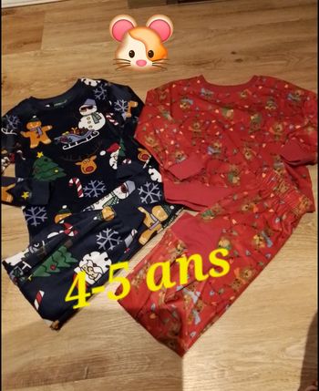Pyjamas garçon 4-5 ans très bon état 
