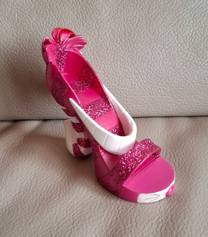 Mini chaussure mini shoes ornement cheshire disney