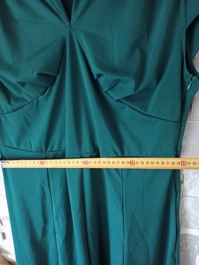 Robe verte - photo numéro 3