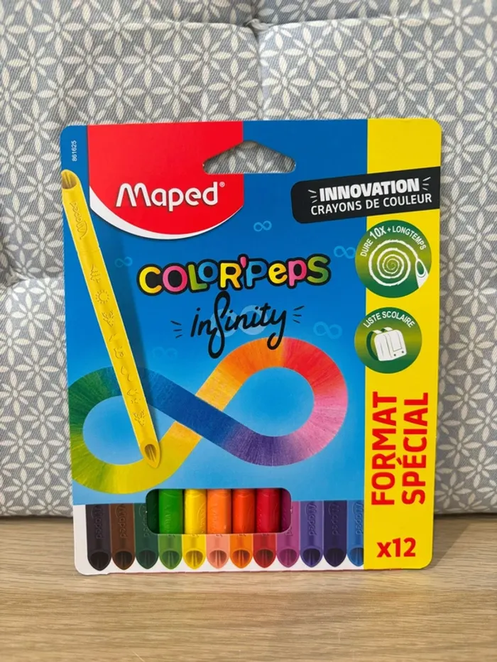 Pack de 12 Crayons de Couleur Infinity "Color Pep's"