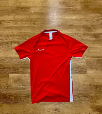 T shirt Nike rouge taille s