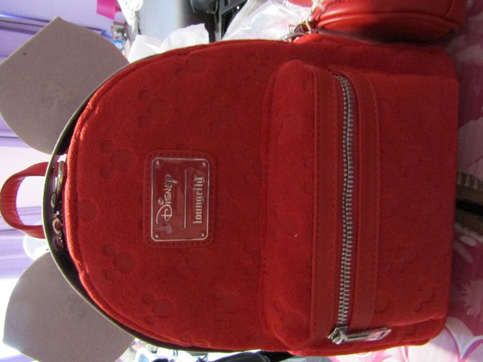 loungefly mickey rouge avec porte monnaie