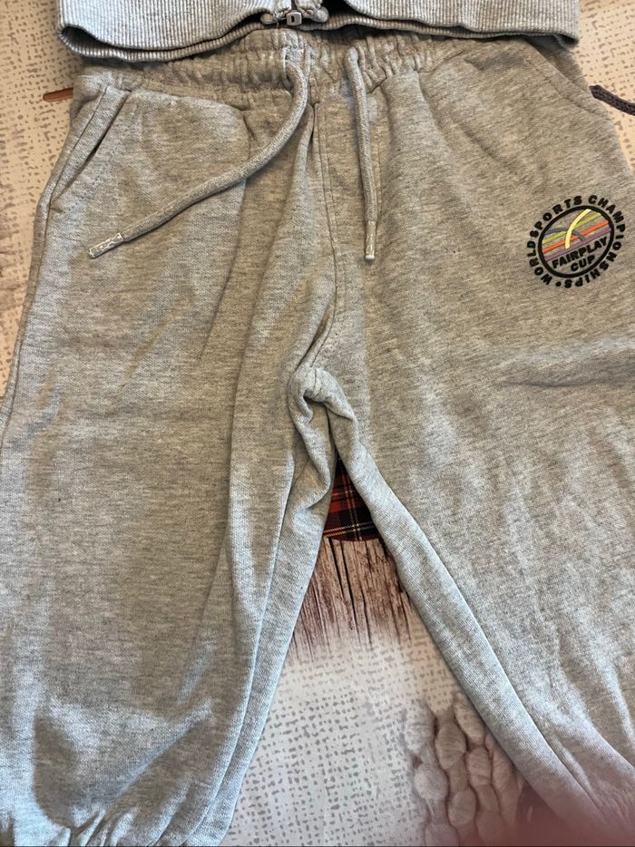 Ensemble jogging - photo numéro 4