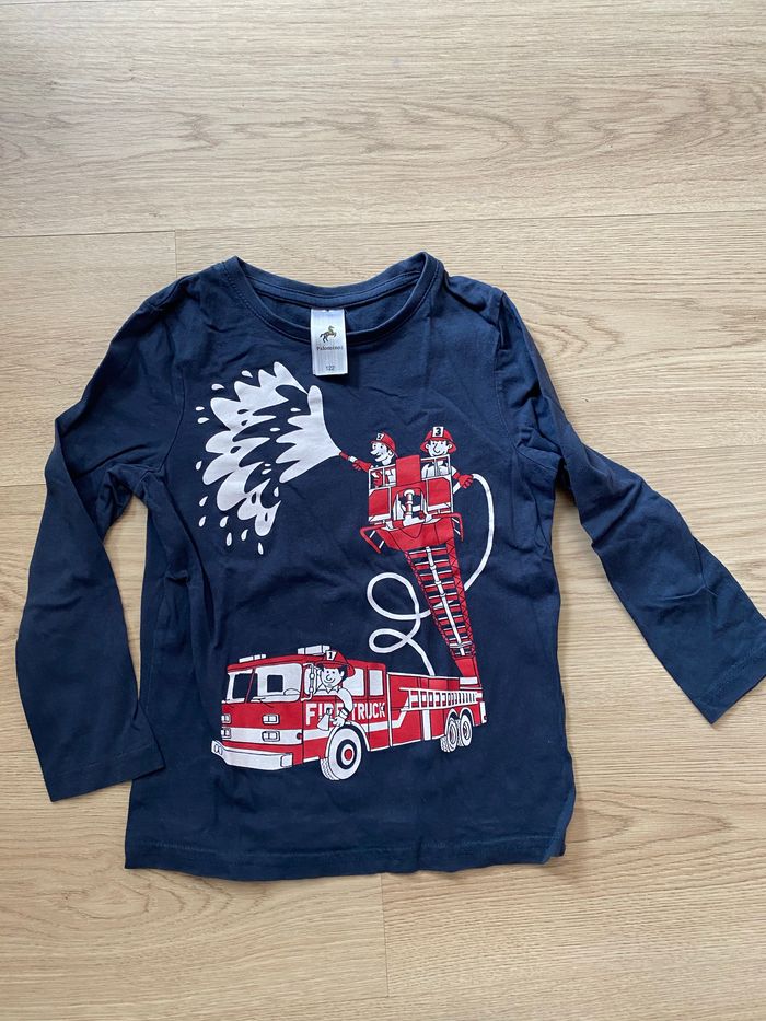 T shirt taille 6 ans - photo numéro 2