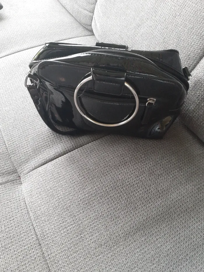 Sac noir brillant - photo numéro 2
