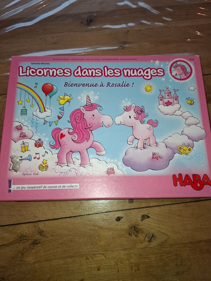 Licornes dans les nuages