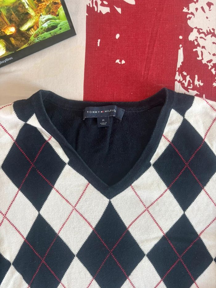Sweat en col V Tommy Hilfiger taille M blanc à carreau bleu marine et rouge - photo numéro 3