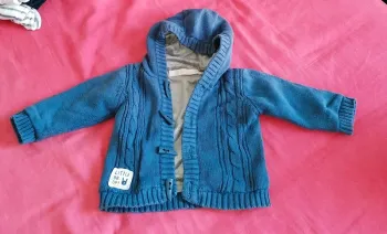Pull / veste 3 mois