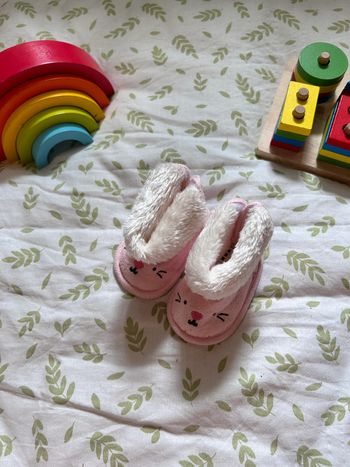 Bottes fourrées rose 0-6 mois