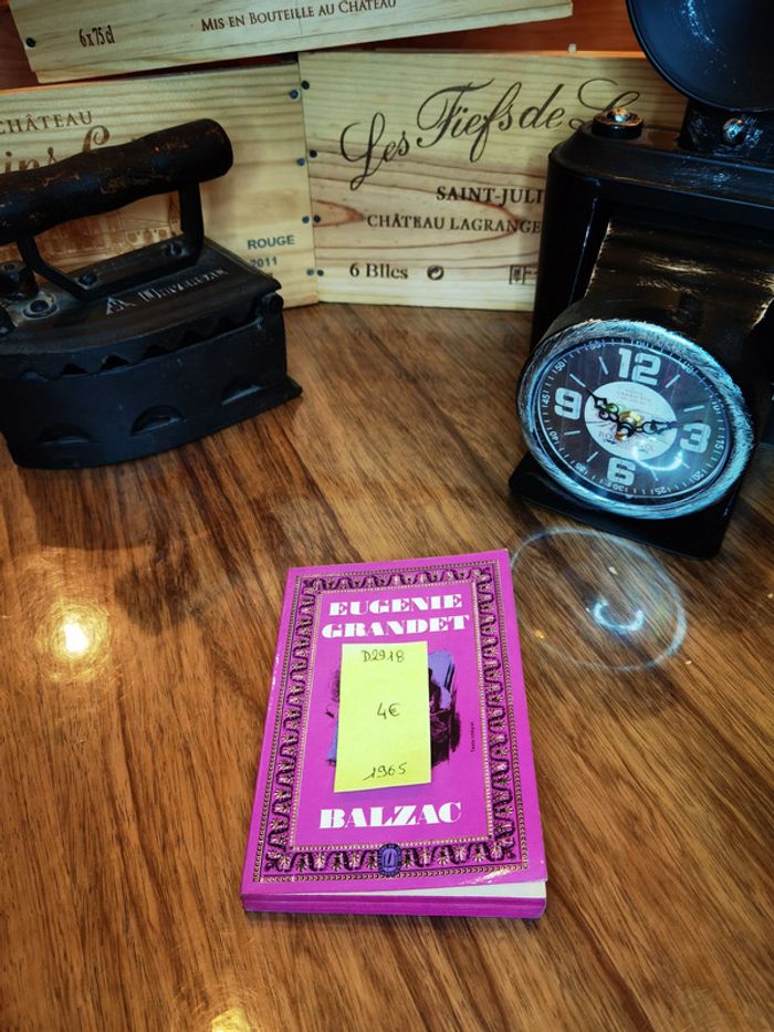 D2918 - livre "Eugénie Grandet"