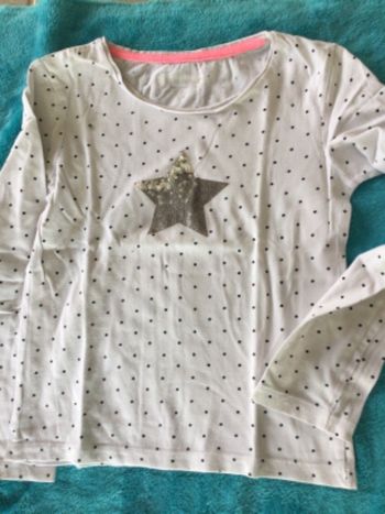 teeshirt  tee-shirts in extenso 8 ans manches longues tbe