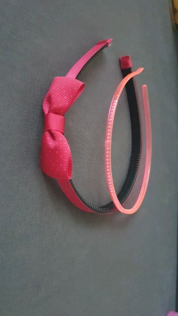 Serre tête rose flot