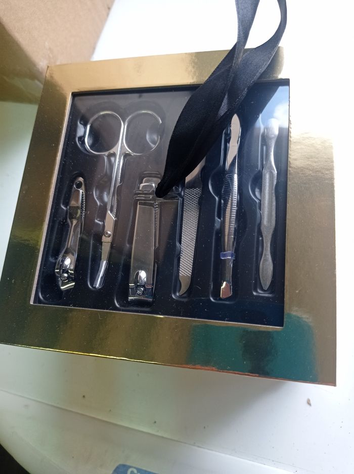 Coffret vernis pour les ongles et ces accessoires