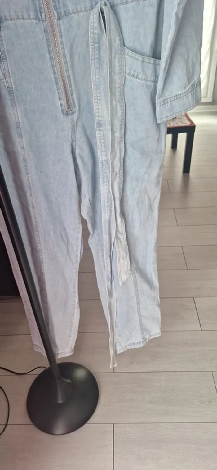 Combinaison pantalon jean neuve - photo numéro 7