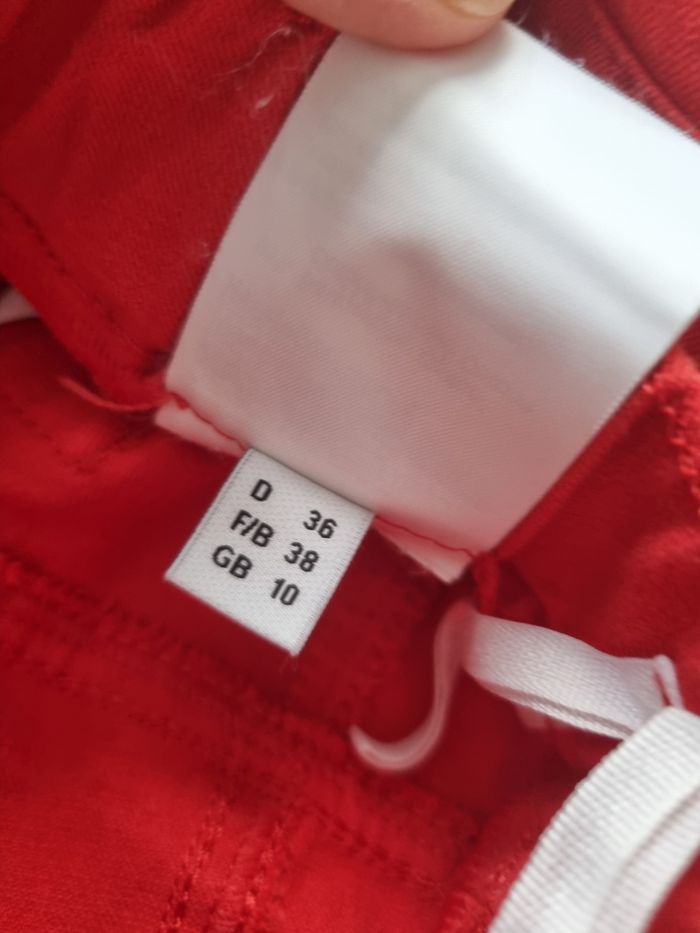 Pantalon rouge - photo numéro 7