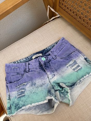 Short tie and dye troué