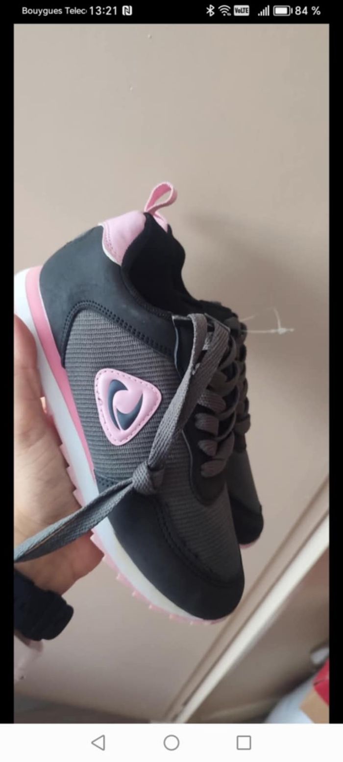 Baskets noires et rose