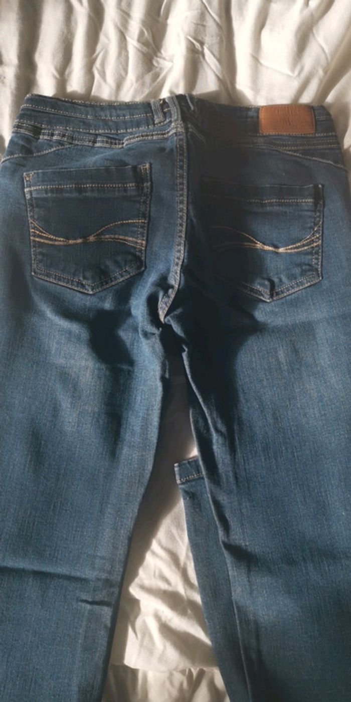 Jean cache cache bootcut - photo numéro 3