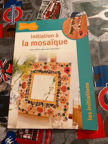 Livre sur la  mosaïque