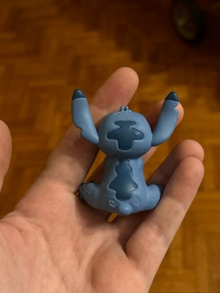 Tonie Stitch - photo numéro 2