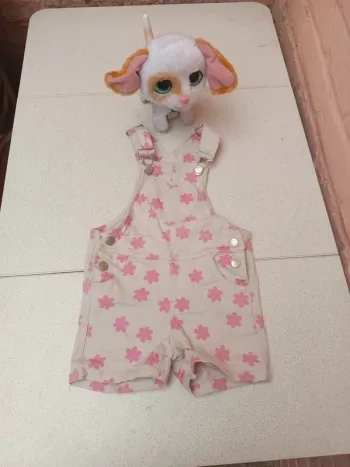 Salopette short excellent etat taille18mois/2ans