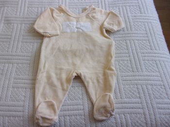 pyjama Petit Bateau taille 6 mois