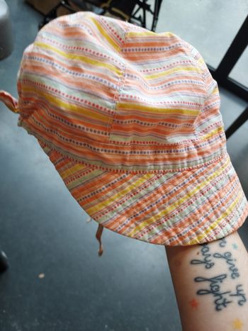Casquette souple avec cordon