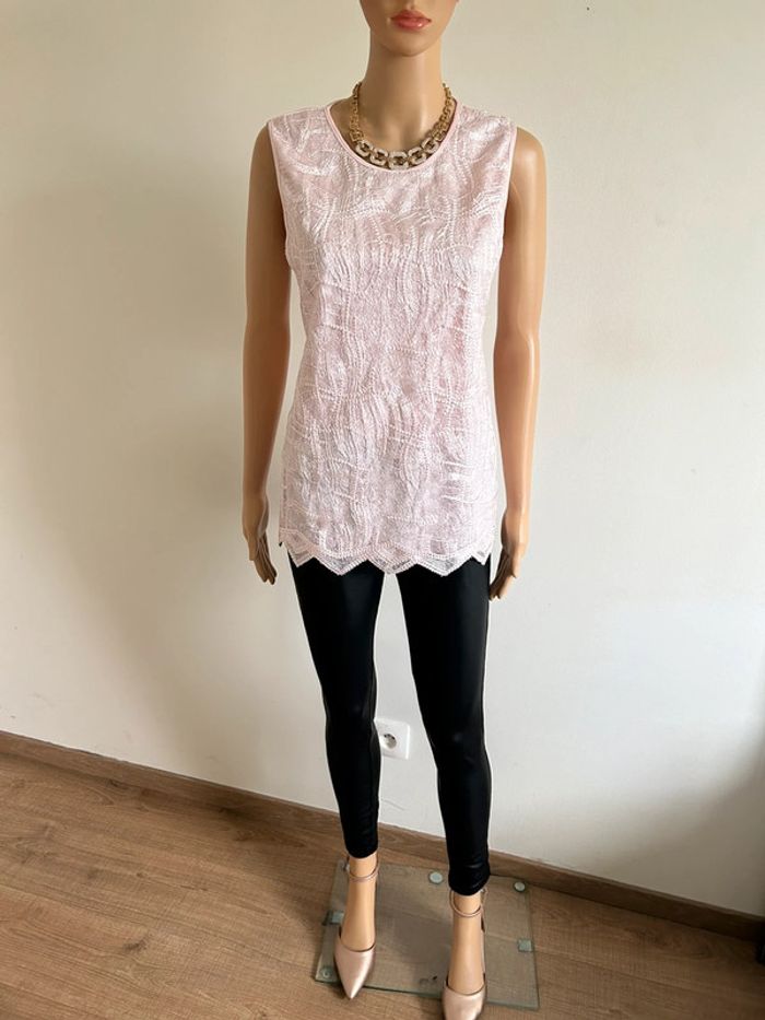 Haut rose neuf sans manches Lizabella taille UK 10 (valeur 90€) - photo numéro 3