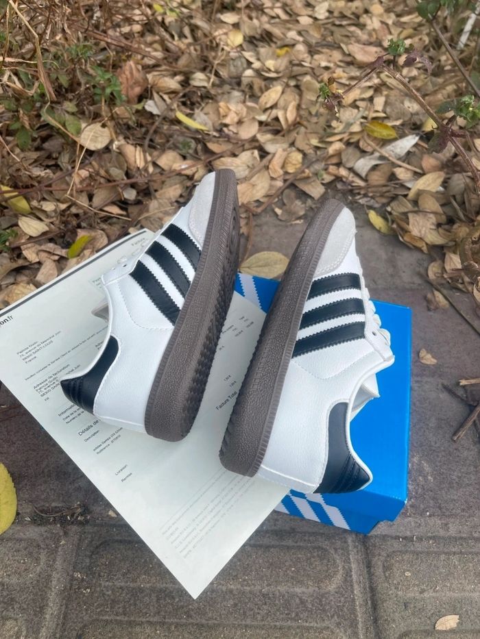 Originais Adidas Samba OG Blanc Taille 40 - photo numéro 3
