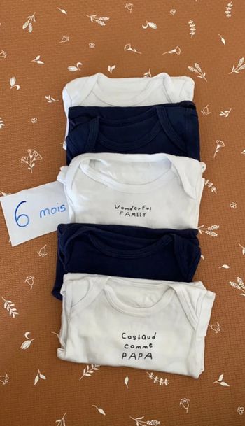 Lot 5 bodys manches longues 6 mois