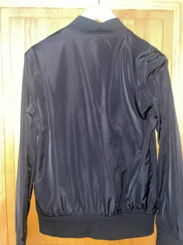 Veste Hollister mi saison - photo numéro 2