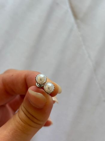 Petite - mini boucles d’oreilles boules perles blanche acier inoxydable