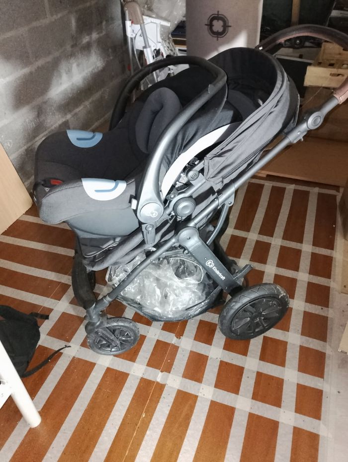 Poussette kindercraft XMoov trio combinée 3in1 noir - photo numéro 2