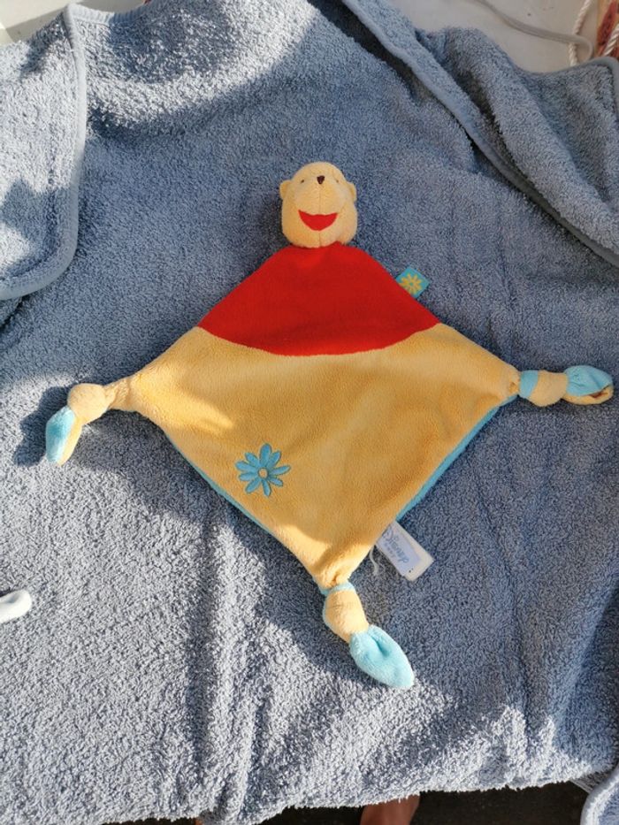 Doudou plat winnie l'Ourson - photo numéro 2