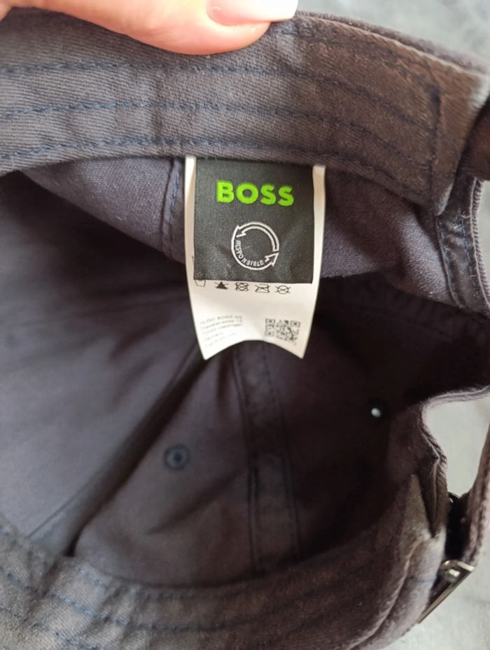 Lot 2 casquettes Hugo Boss - photo numéro 10